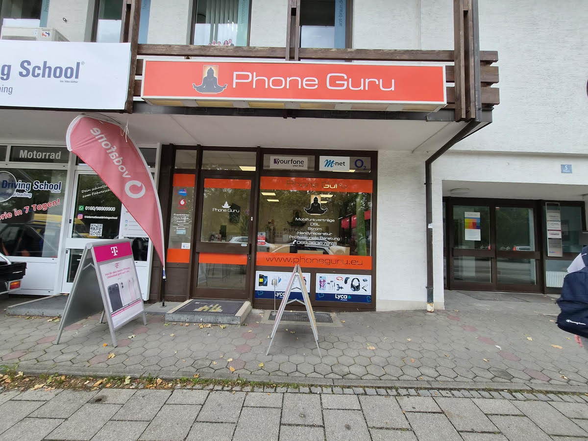 PhoneGuru-Filiale vor einem Gebäude